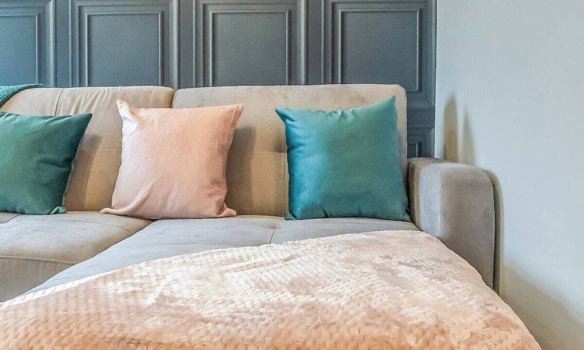 Laurieston Apartment | Stylish Modern Central Gem in Central Edinburgh