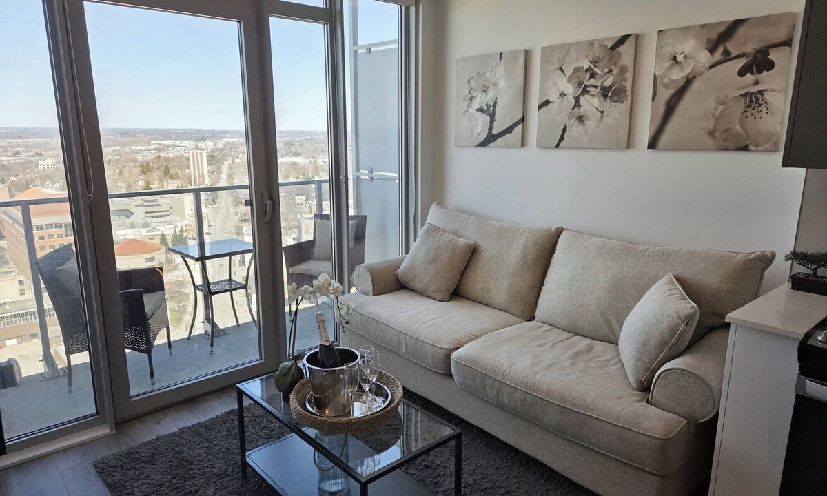 Kitchener Condo | Stylish Modern Downtown Apartment