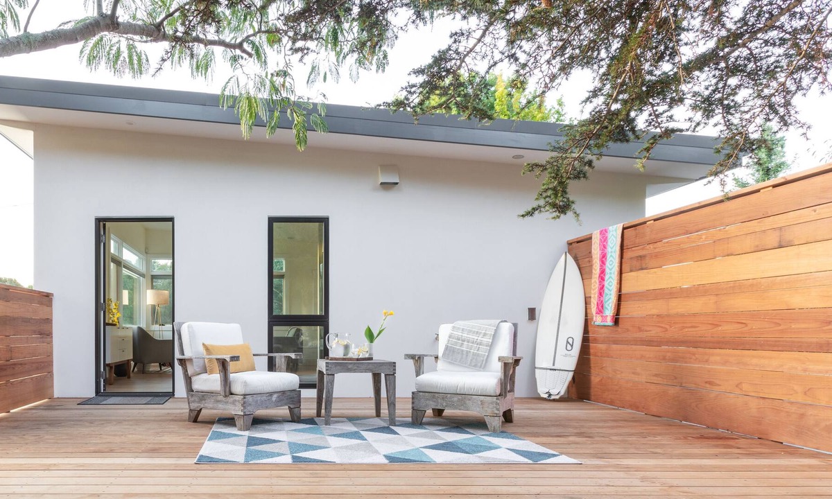 Strawberry Apartment | Stylish & Modern Studio in Mill Valley