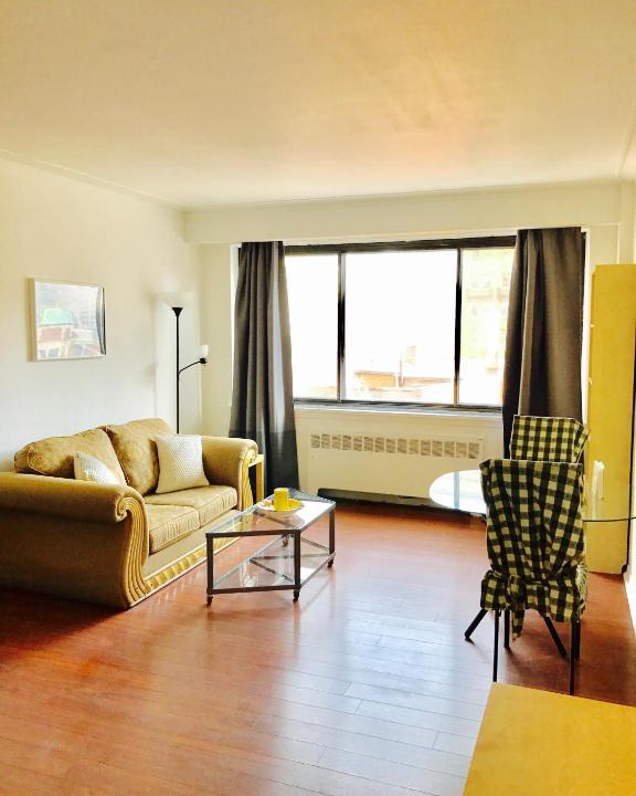 Downtown Montreal Apartment | Stylish Montreal Apartment: Comfortable Stay in the Golden Square Mile