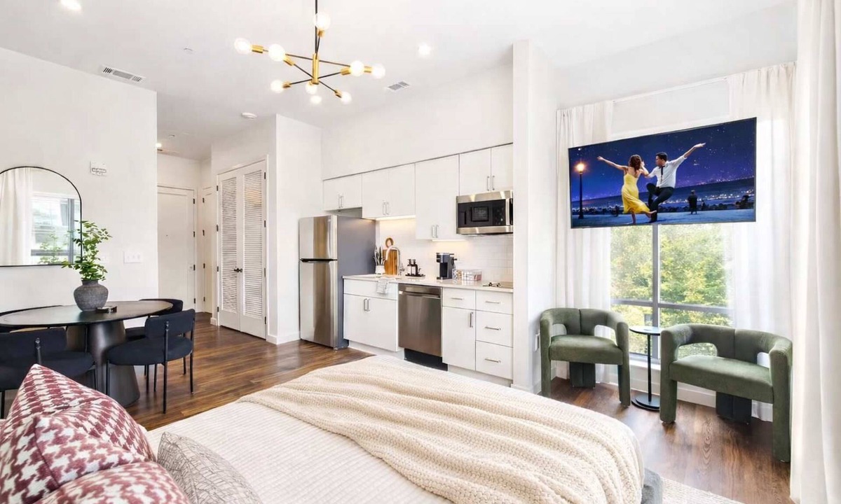 Edgehill Apartment | Stylish Music Row studio unit near Broadway
