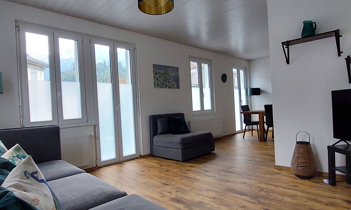 Central Interlaken Apartment | Stylish new apartment located 3 mins walk from Interlaken West station.