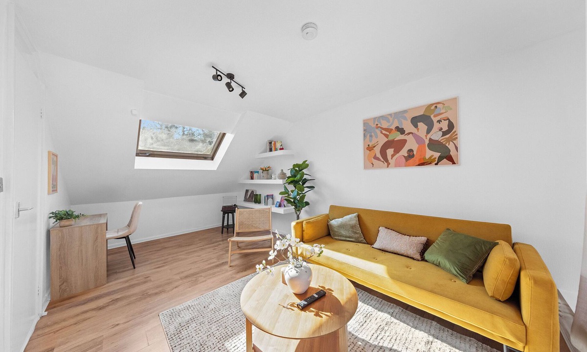 Telegraph Hill House | Stylish Nunhead Flat with Private Balcony