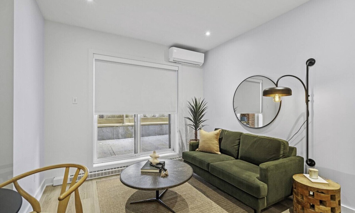 La Petite-Patrie Apartment | Stylish Open-Space Studio by Jean Talon Market