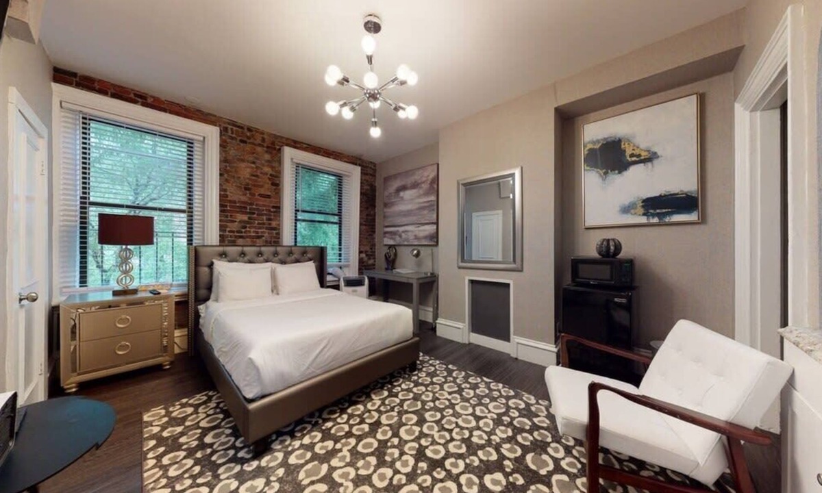 Bay Village Apartment | Stylish Private Studio in Boston!