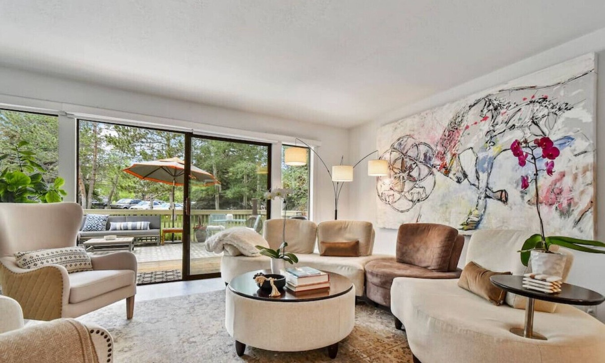 Park Meadows Villa | Stylish Racquet Club All Season Home Base for Park City