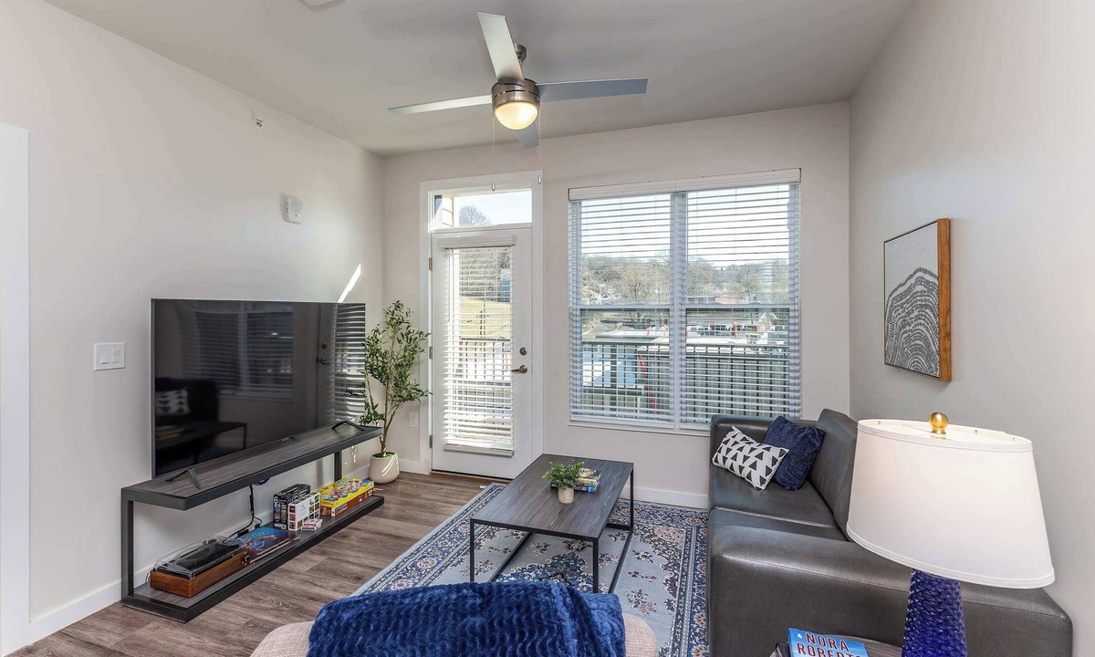 CUF Apartment | Stylish Retreat | Only 2miles to UC & Downtown Life