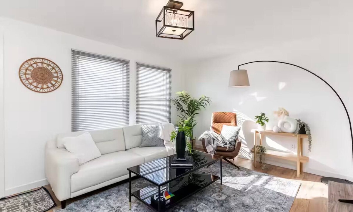 Winnipeg House | Stylish St. Boniface Home | 2 Bed | 1 Bath |