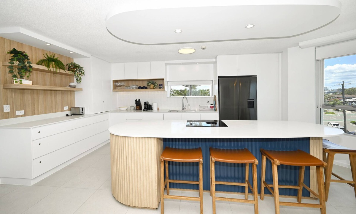 Maroochydore Apartment | Stylish Tasteful Maroochy Escape