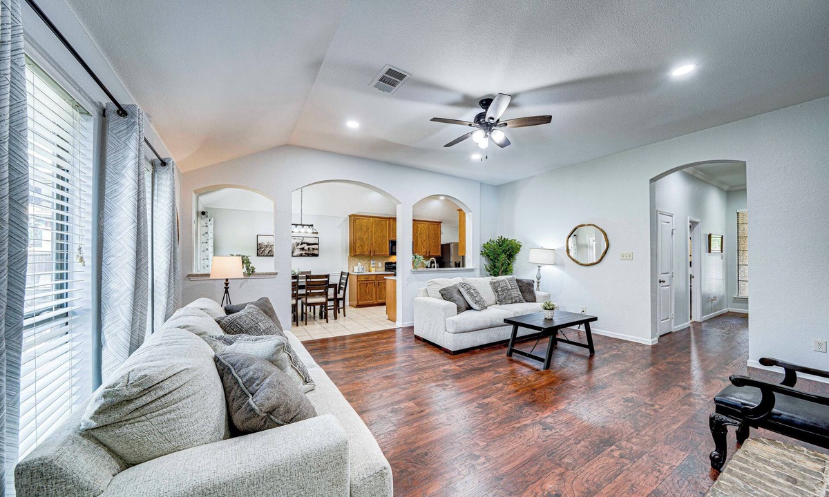 Aubrey House | Stylish Texas retreat near Lakes, UNT, Cozy, modern interiors with local flair