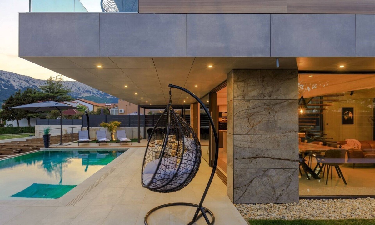 Jurandvor Villa | Stylish Villa Besca with heated infinity pool