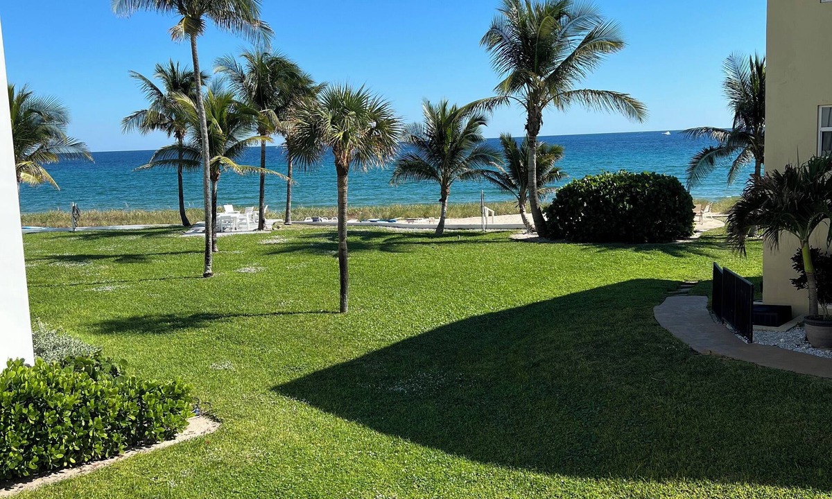 Hillsboro Beach Condo | Sub tropical paradise