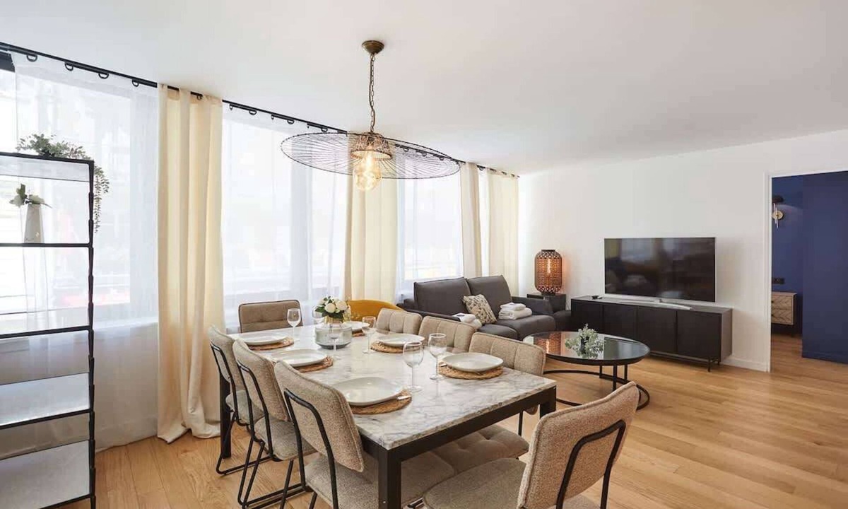 Batignolles Apartment | Sublime 3 bedrooms flat center of Paris Montmartre