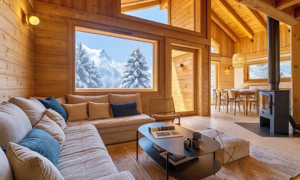 Les Praz-de-Chamonix Ski Chalet | Sublime Semi Detached Chalet Facing The Mont Blanc
