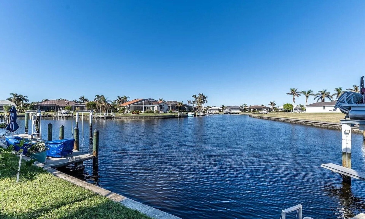 Burnt Store Isles House | Sublime Waterfront in Florida