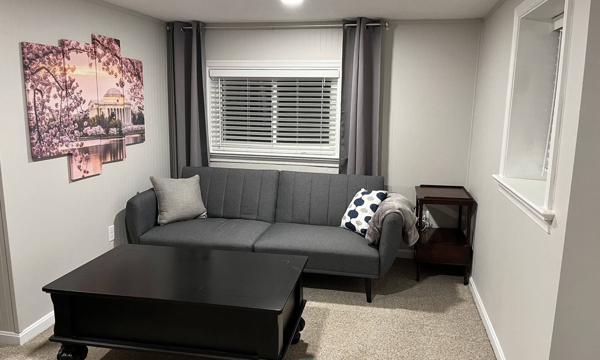 West Springfield Apartment | Suburban apartment, quiet!
