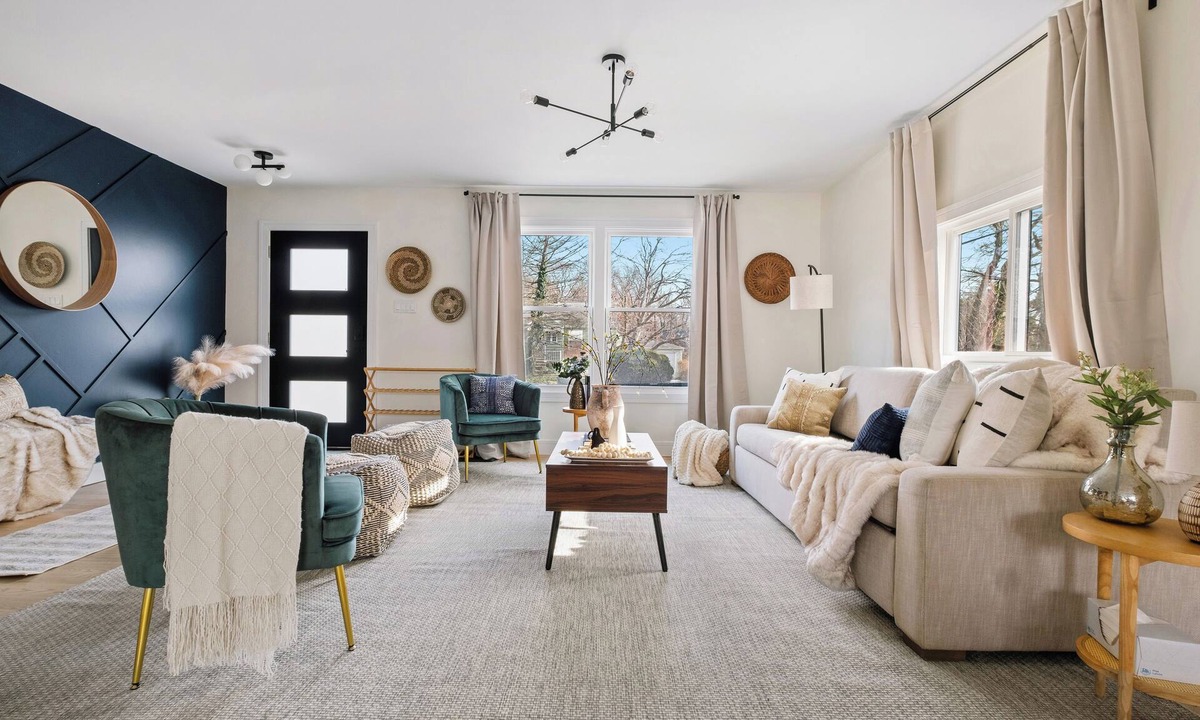 Homewood House | Suburban Haven: Cozy Escape with a Touch of Luxury