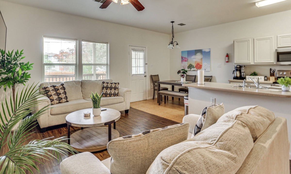 Medical Center District House | Suburban San Antonio Stay Near Parks & Hospitals