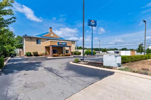 Tyner Hotel | Suburban Studios Chattanooga Northeast - Ooltewah