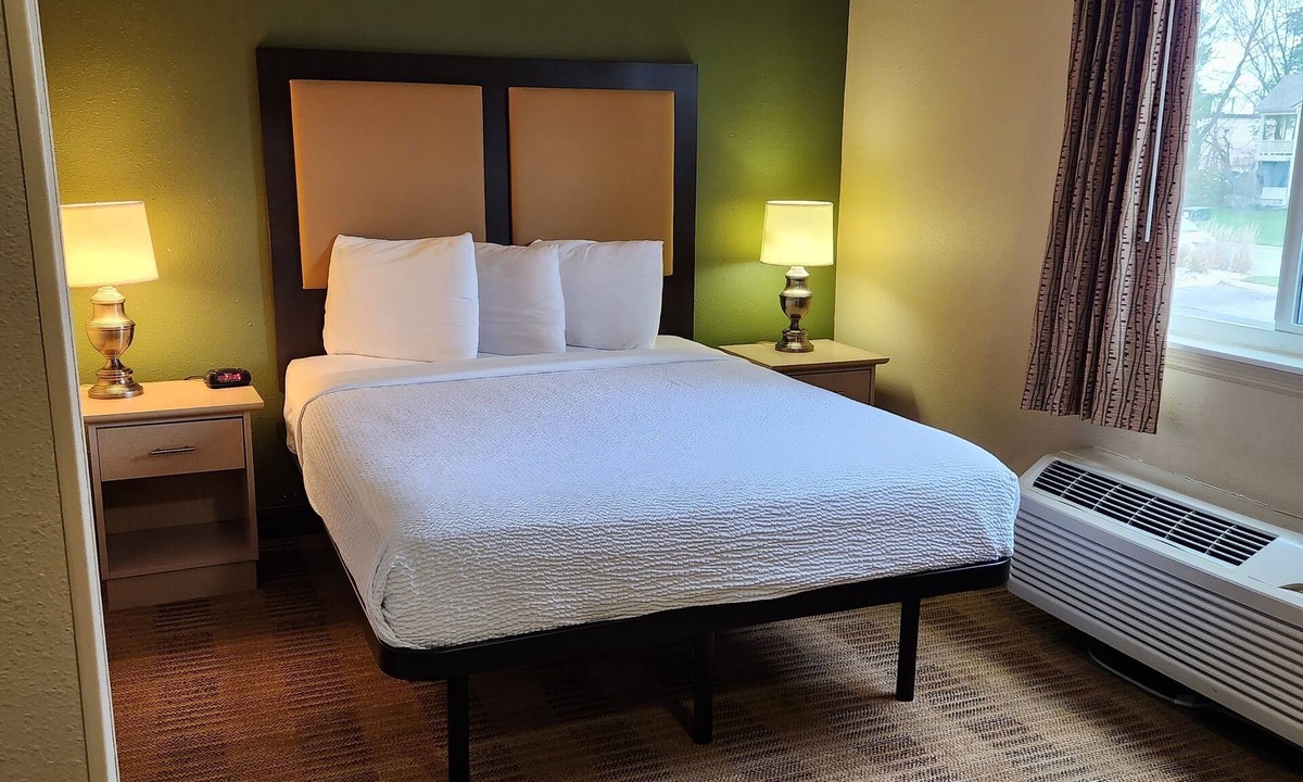 Don Scott Hotel | Suburban Studios Columbus - Dublin