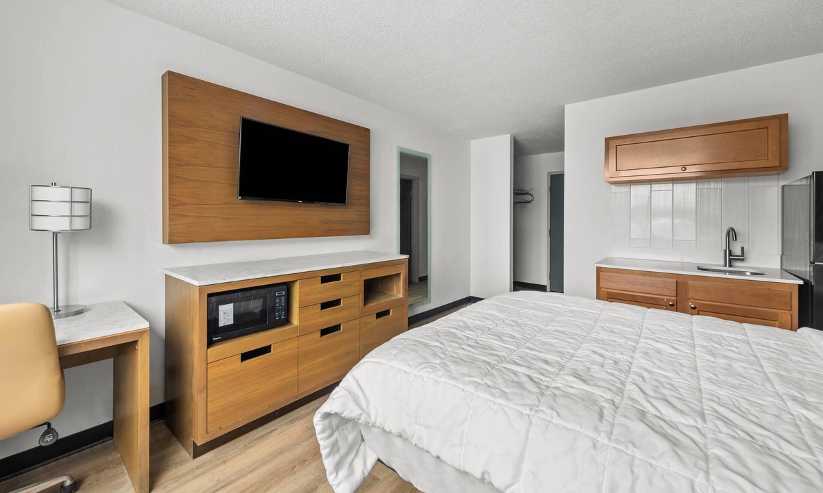 Fairborn Hotel | Suburban Studios Fairborn - Dayton