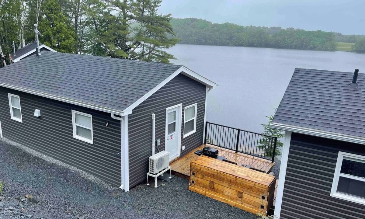 Lunenburg County House | Sucker lake Tiny home Unit A