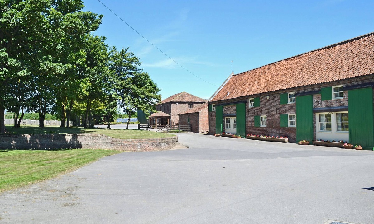 Sewerby Cottage | Suffolk Punch Cottage