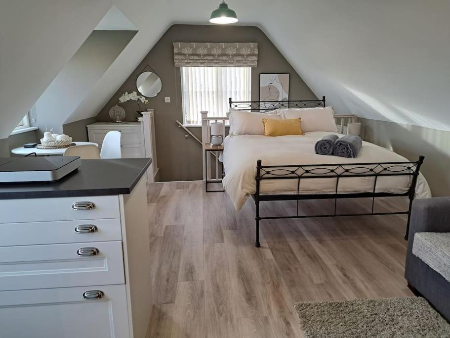 Tuddenham Apartment | Suffolk View Apartment