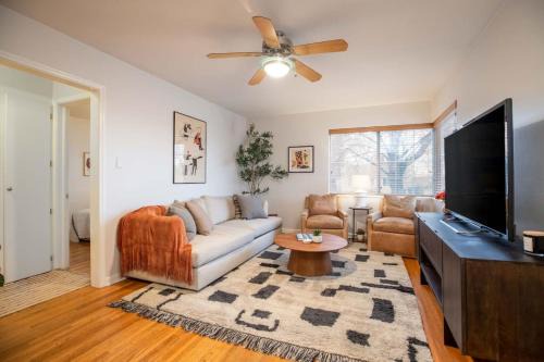 Sugar House House | Sugar House Basecamp 30 Minutes to Ski Resorts