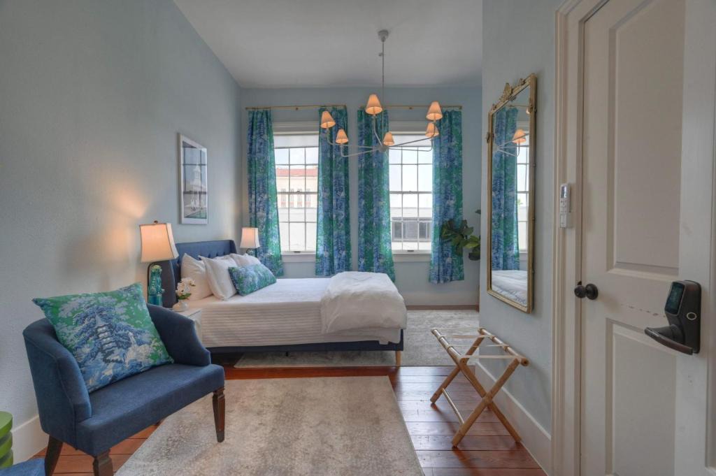 Crystal Beach Hotel | Sugars INN Room #4
