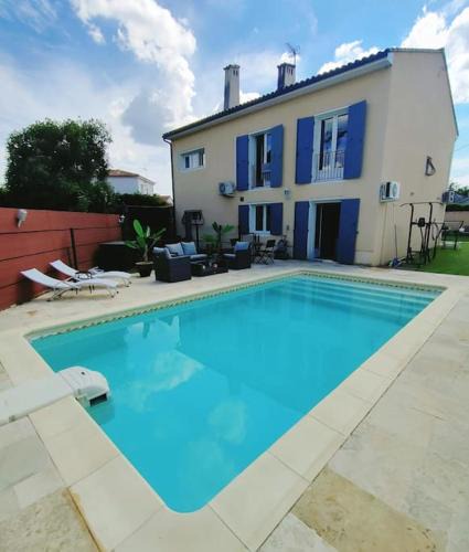 Morieres-les-Avignon Apartment | SUİTE 44m2 avec piscine
