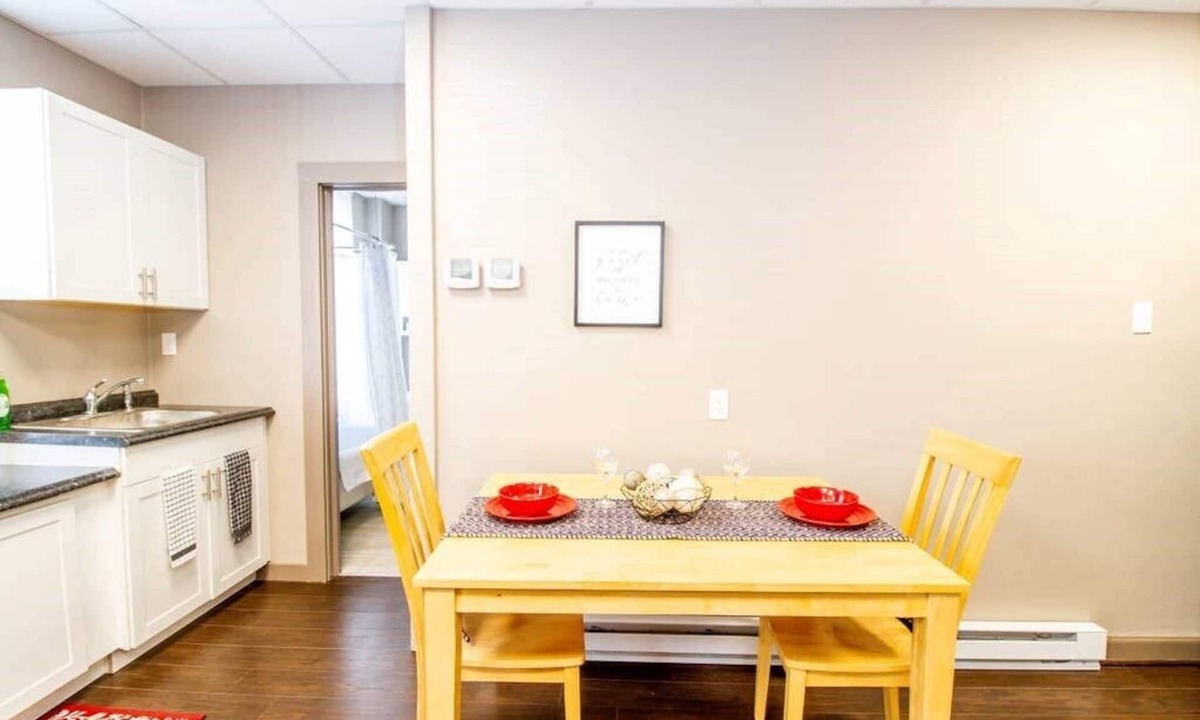 Hermann Hotel | Suite #1 - 1 Bed 1 Bath in the middle of Downtown