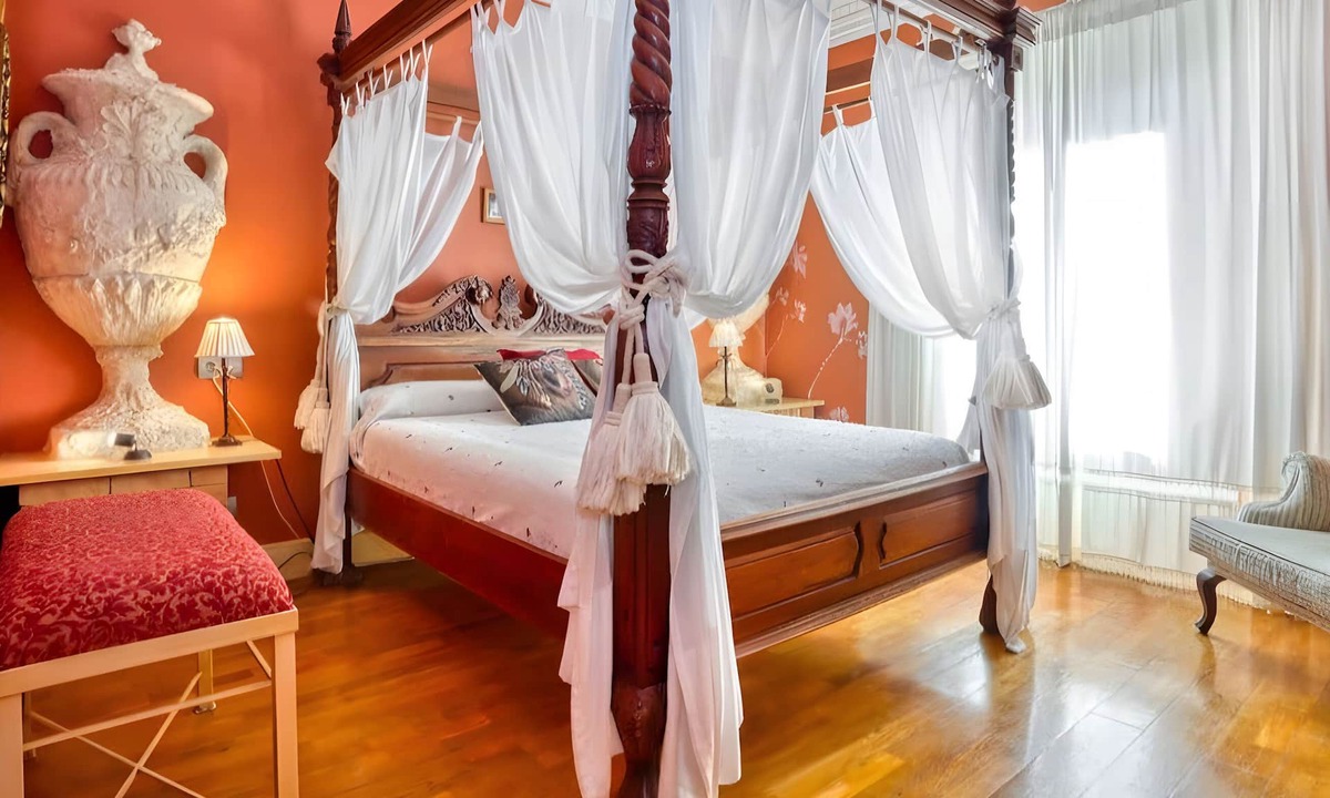 Ocenilla Apartment | Suite 1 Apartment with Mountain Views and Wi-Fi