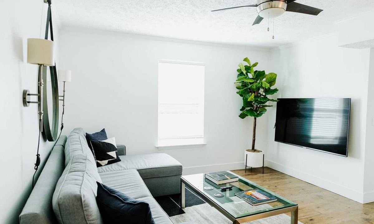 Edgehill Apartment | Suite 109: Luxe Music Row Stay, Walk to Gulch!