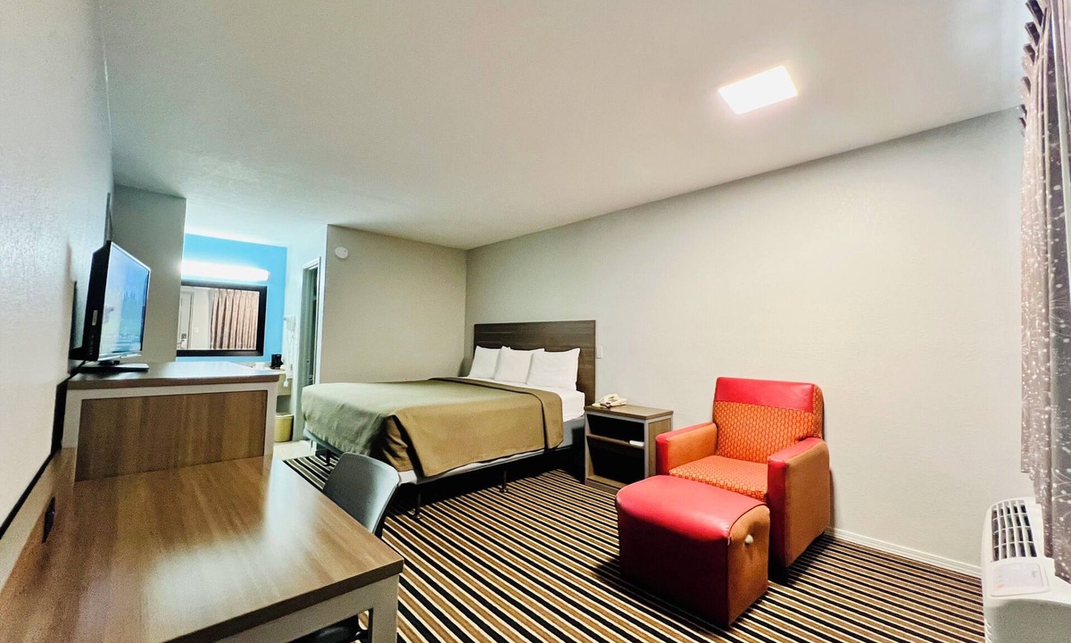 Gore Hotel | Suite 16 Motel