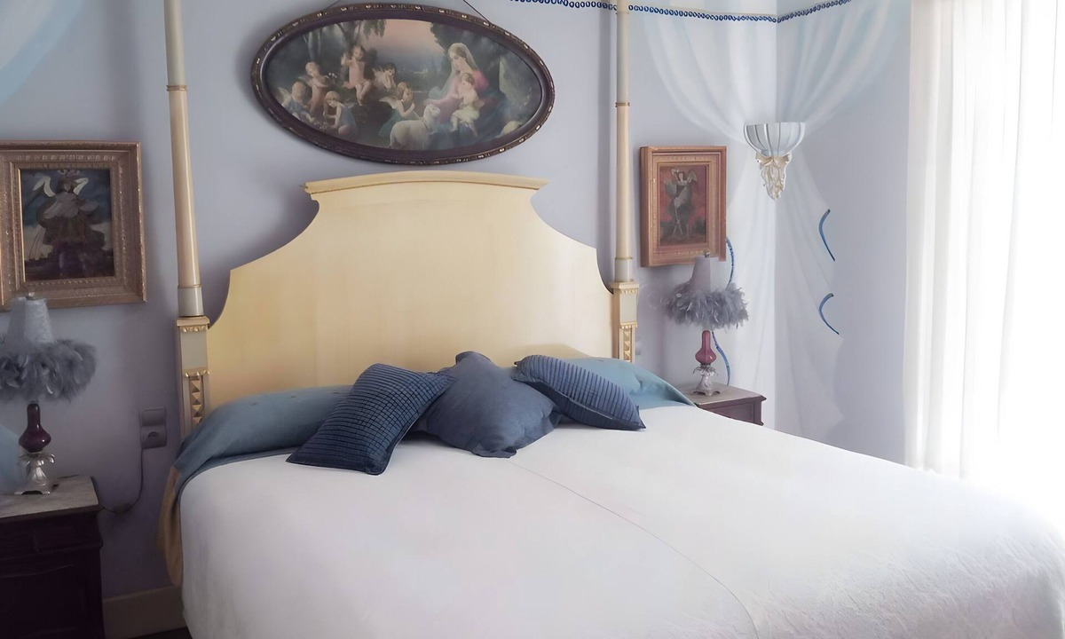 Ocenilla Apartment | Suite 2 with Mountain Views, Shared Terrace and Wi-Fi