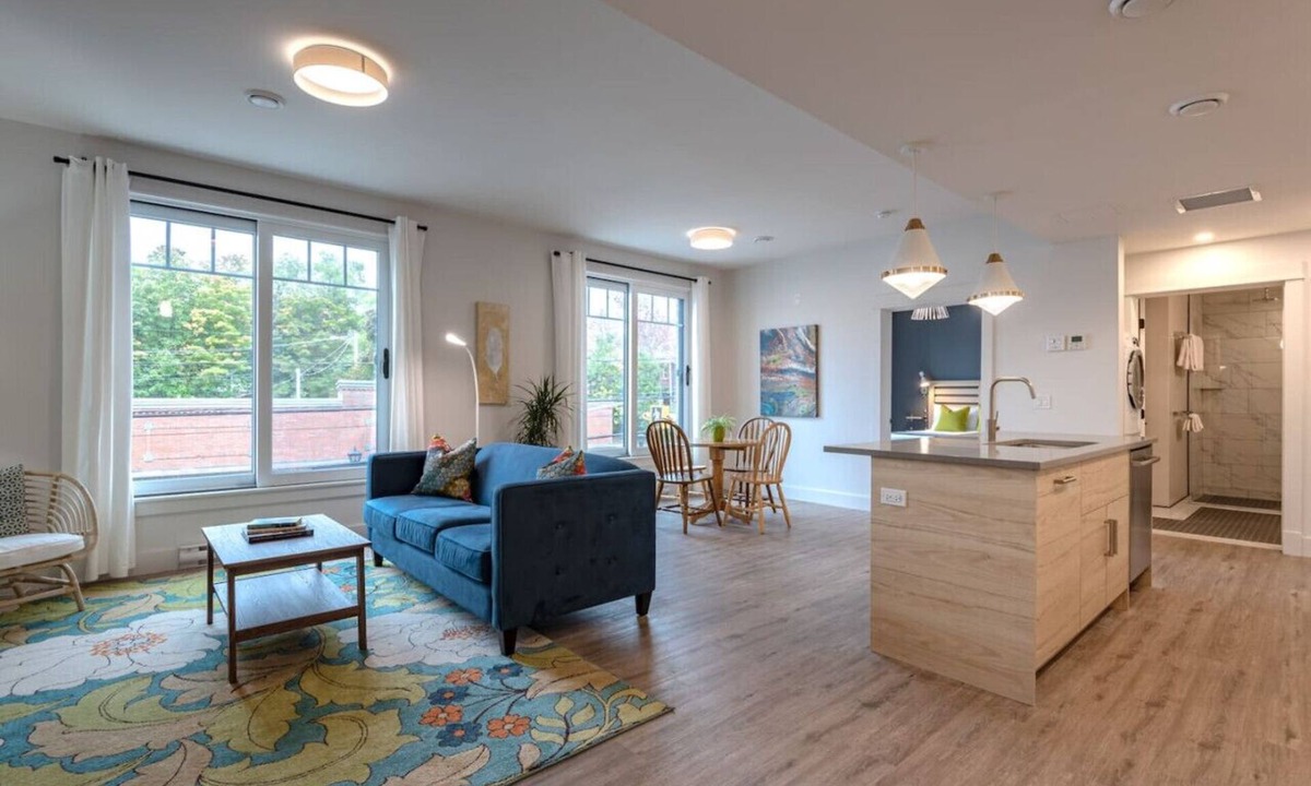 Wolfville Apartment | Suite 201 - 470 Main