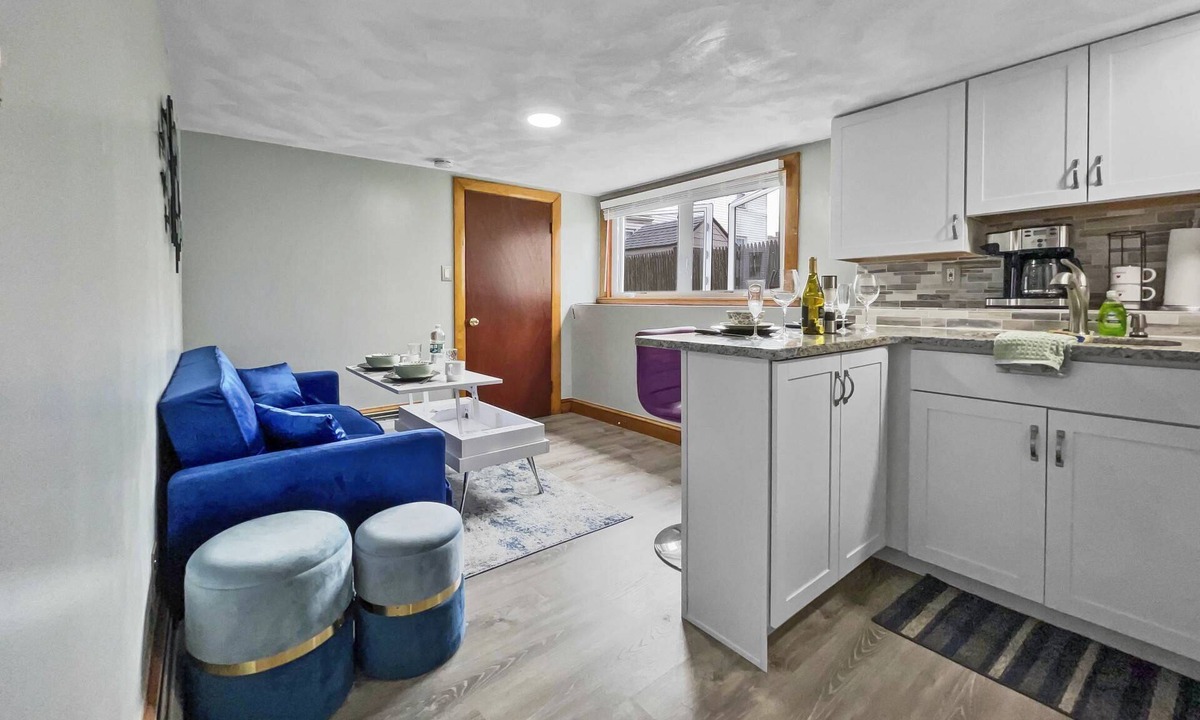 Chelsea Condo | Suite at House of L: Near Boston, Hospitals & Casino – Fast WiFi, Driveway