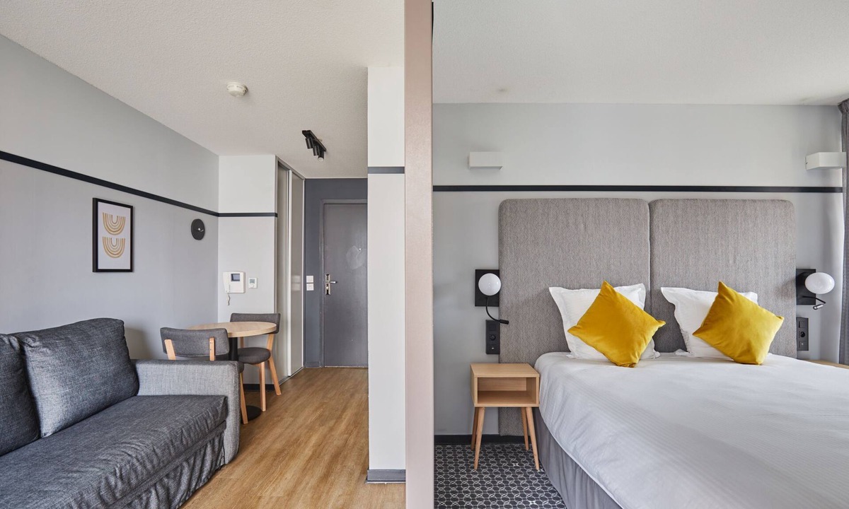 Perrache Apartment | Suite au Centre de Lyon! Kitchenette Equipée