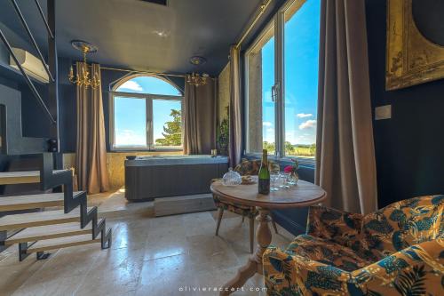 Albi House | Suite avec SPA privatif à ALBI La Mascrabiere BED & SPA