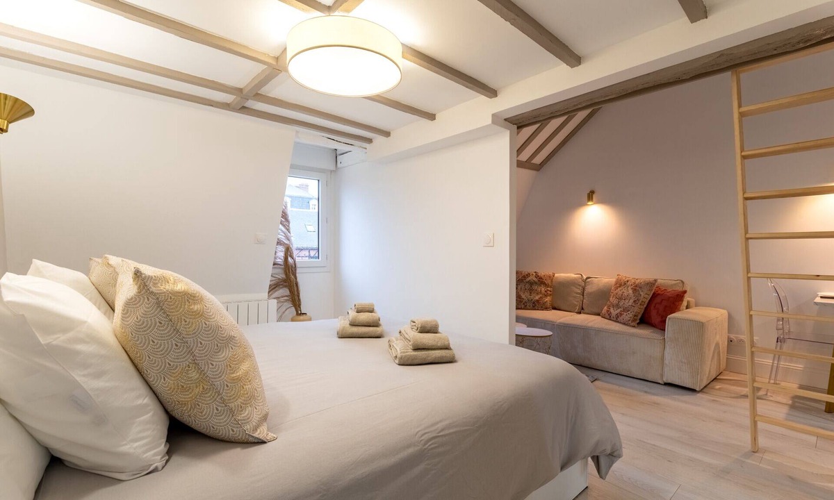 Quartier Saint-Marc - Croix de Pierre - Saint-Nicaise Apartment | Suite Cathédrale Haut de Gamme + Parking Couvert