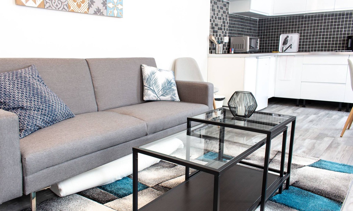 Saint-Quentin Apartment | Suite-Ensuite-Garden view