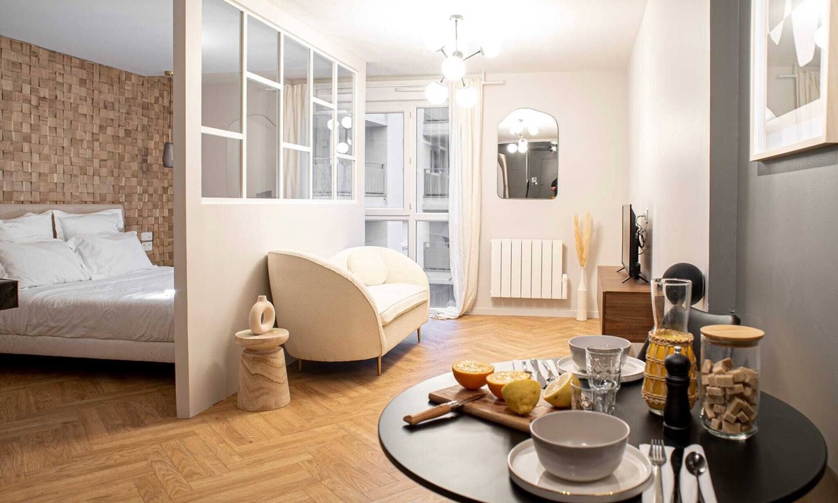 Grand Clement Apartment | Suite Georgia - Check in H24