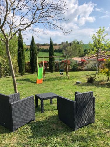 Montaut Apartment | Suite indépendante au cœur d’un jardin arboré.