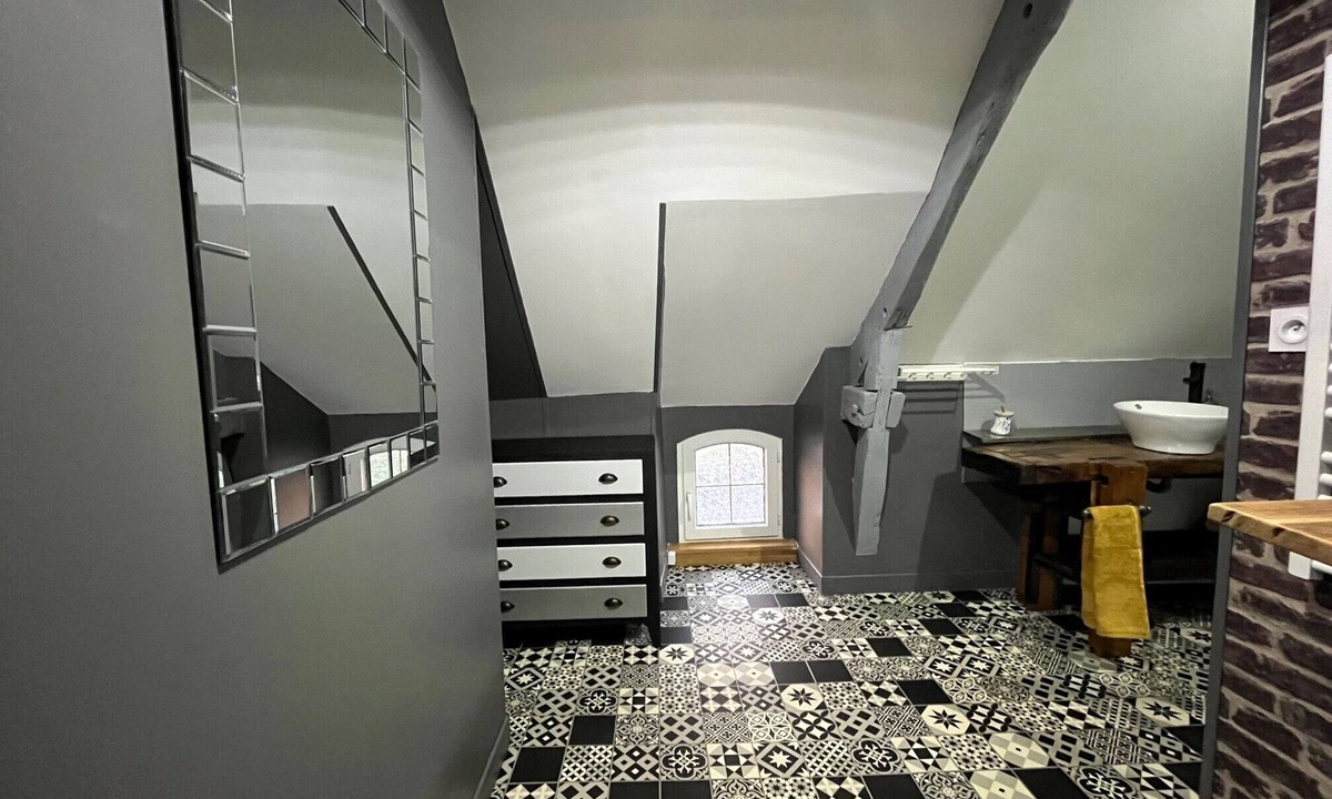 La Selle-en-Cogles Bed & Breakfast | Suite Loft au 1er Étage