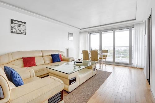 Gare Apartment | Suite Mitterand, Penthouse Parisien avec balcon