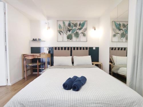 Calvaire Saint-Pierre House | Suite parentale indépendante en ville - chez l'habitant