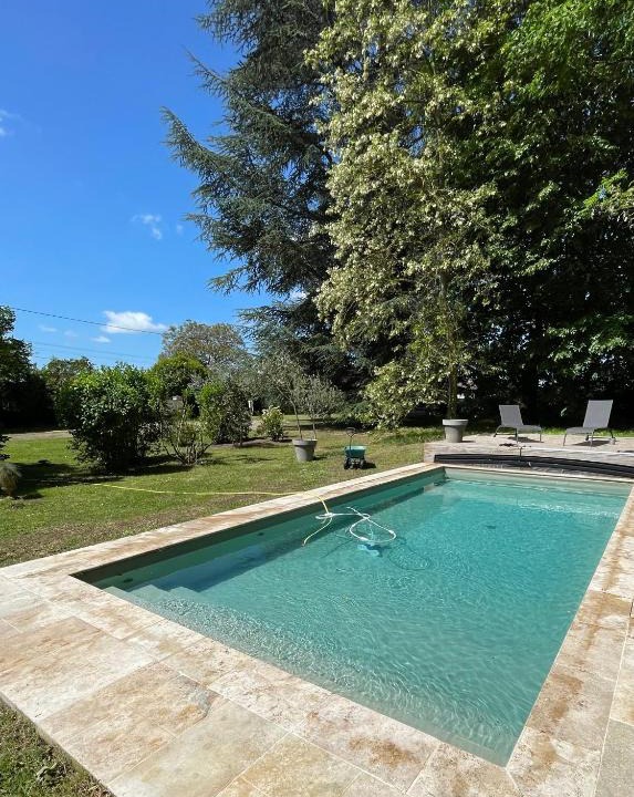 Saint-Laurent-Nouan Bed & Breakfast | Suite près de Chambord