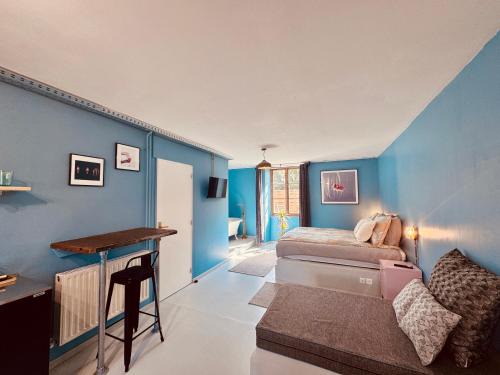 Orges Apartment | Suite Privée, Bain, Kitchenette, en Champagne