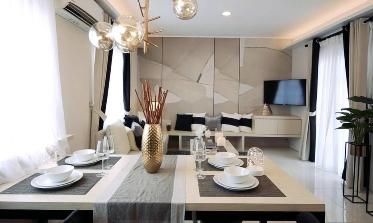 Pagedangan House | Suite Room by Echa at Alesha House